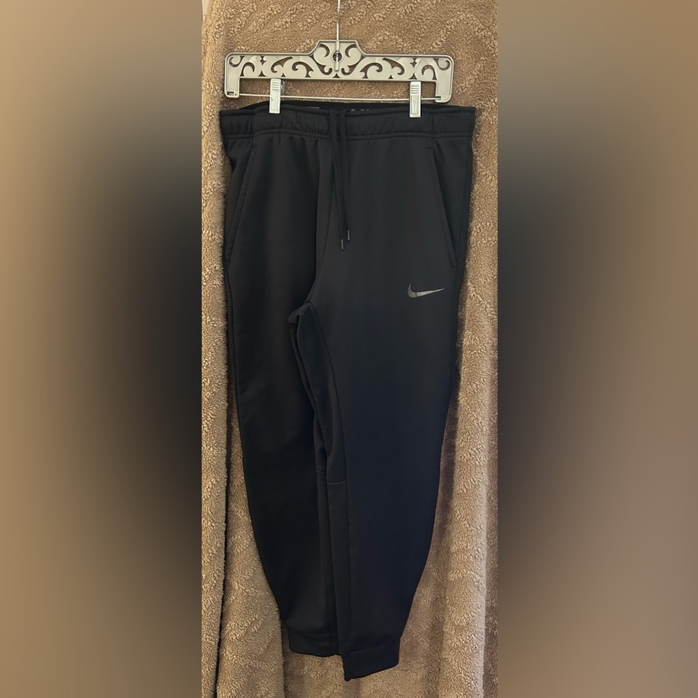 Nike Black Sweatpants Joggers with Logo